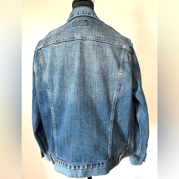 Lucky Brand Tomboy Trucker Distressed Blue Denim Jean Jacket  Cabincore Size Med - Picture 4 of 7